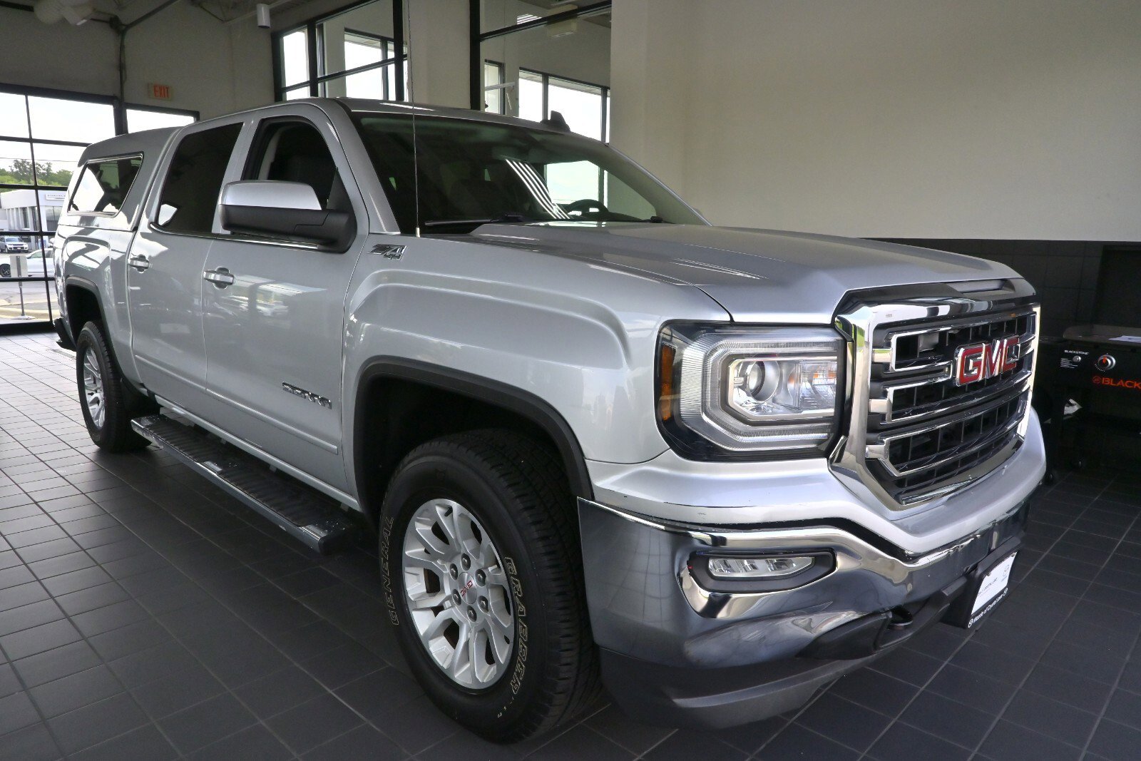 Used 2017 GMC Sierra 1500 SLE w/ SLE Value Package