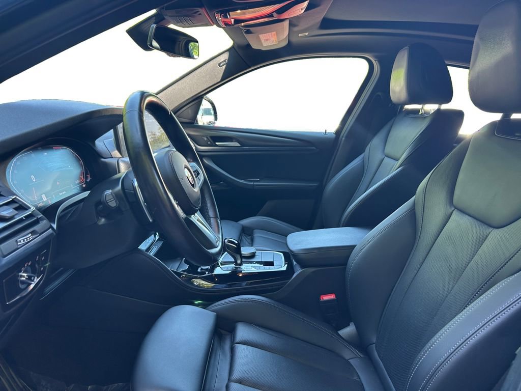 Used 2023 BMW X4 xDrive30i w/ M Sport Package AWD/4WD image 9