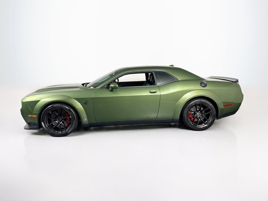 Used 2023 Dodge Challenger SRT Hellcat RWD image 2