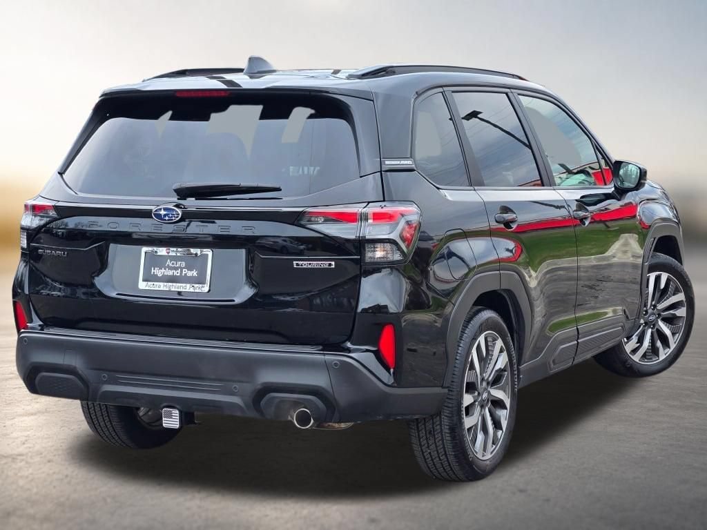 Used 2025 Subaru Forester Touring AWD/4WD image 16