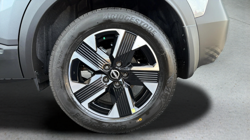 New 2026 Nissan Kicks SV AWD/4WD image 24