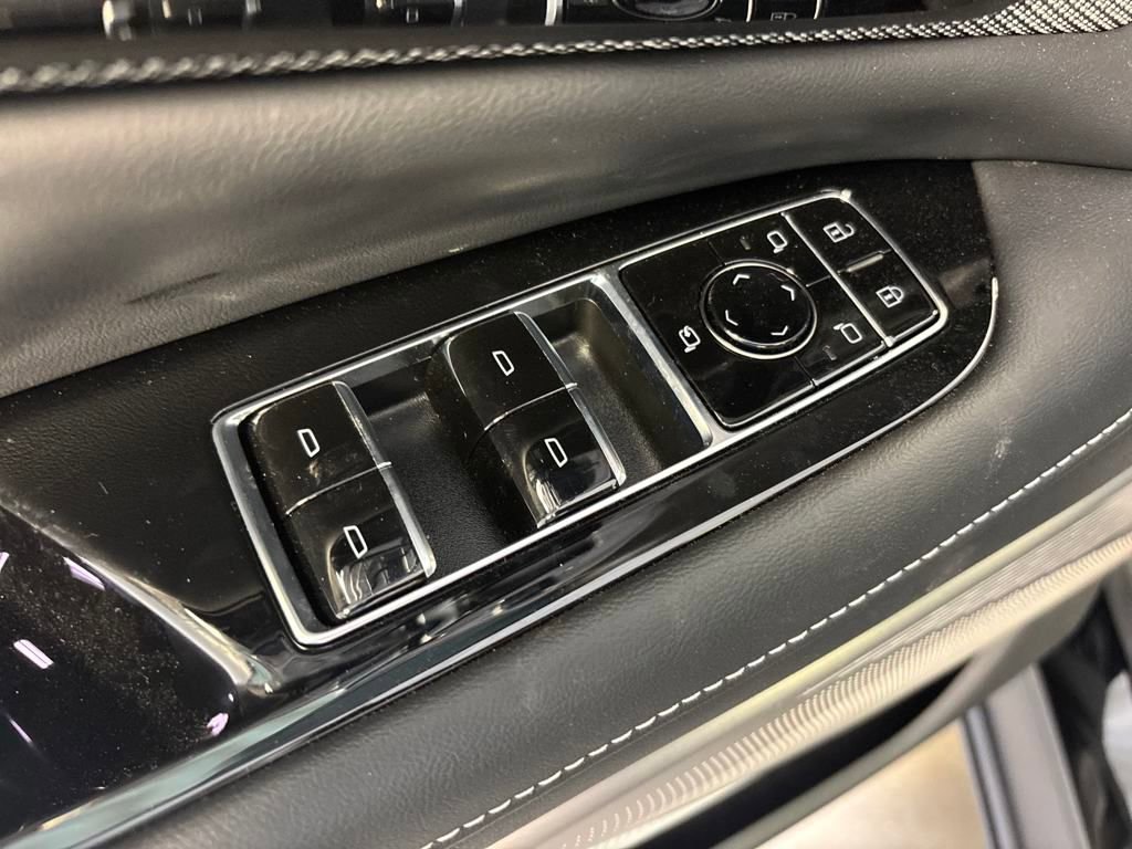 New 2025 Cadillac Optiq Sport 1 image 26