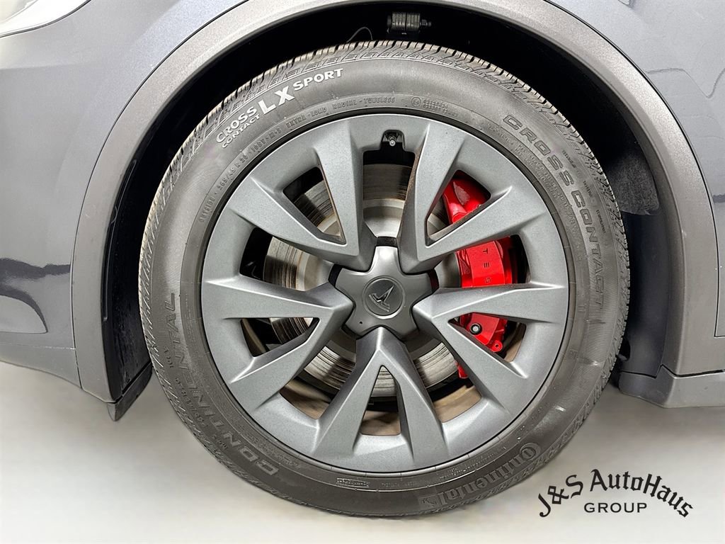 Used 2024 Tesla Model X Plaid image 38