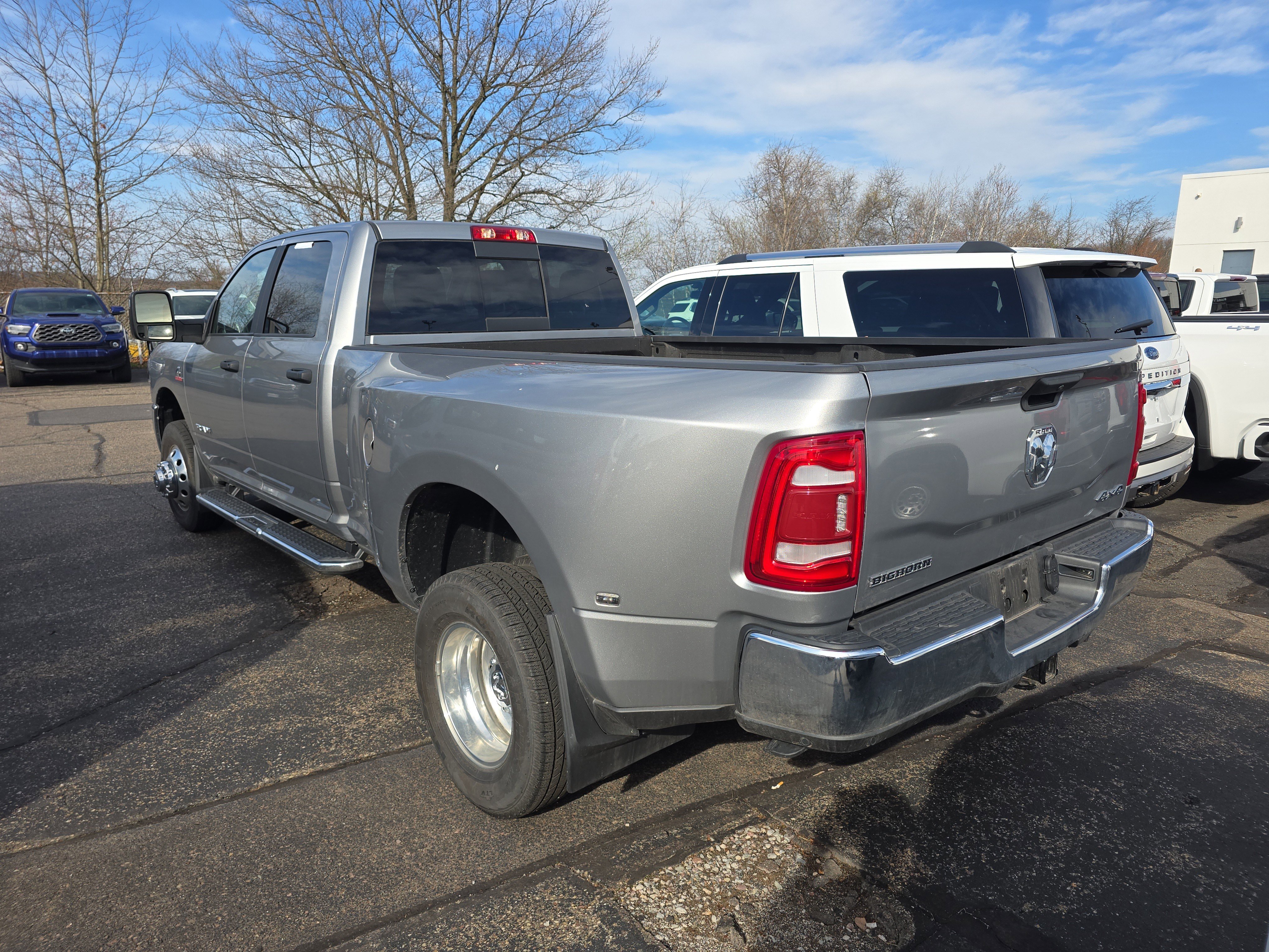 Used 2024 RAM 3500 Big Horn w/ Level 2 Equipment Group image 4