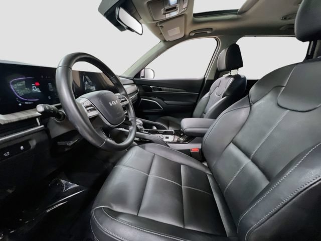 Certified 2024 Kia Telluride EX w/ EX Captain's Chair Package FWD image 22