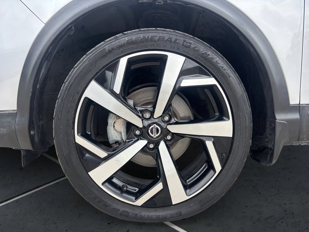 Used 2021 Nissan Rogue Sport SL w/ Premium Package FWD image 15