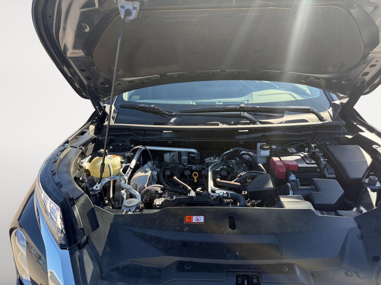 Used 2024 Mitsubishi Outlander SE image 30