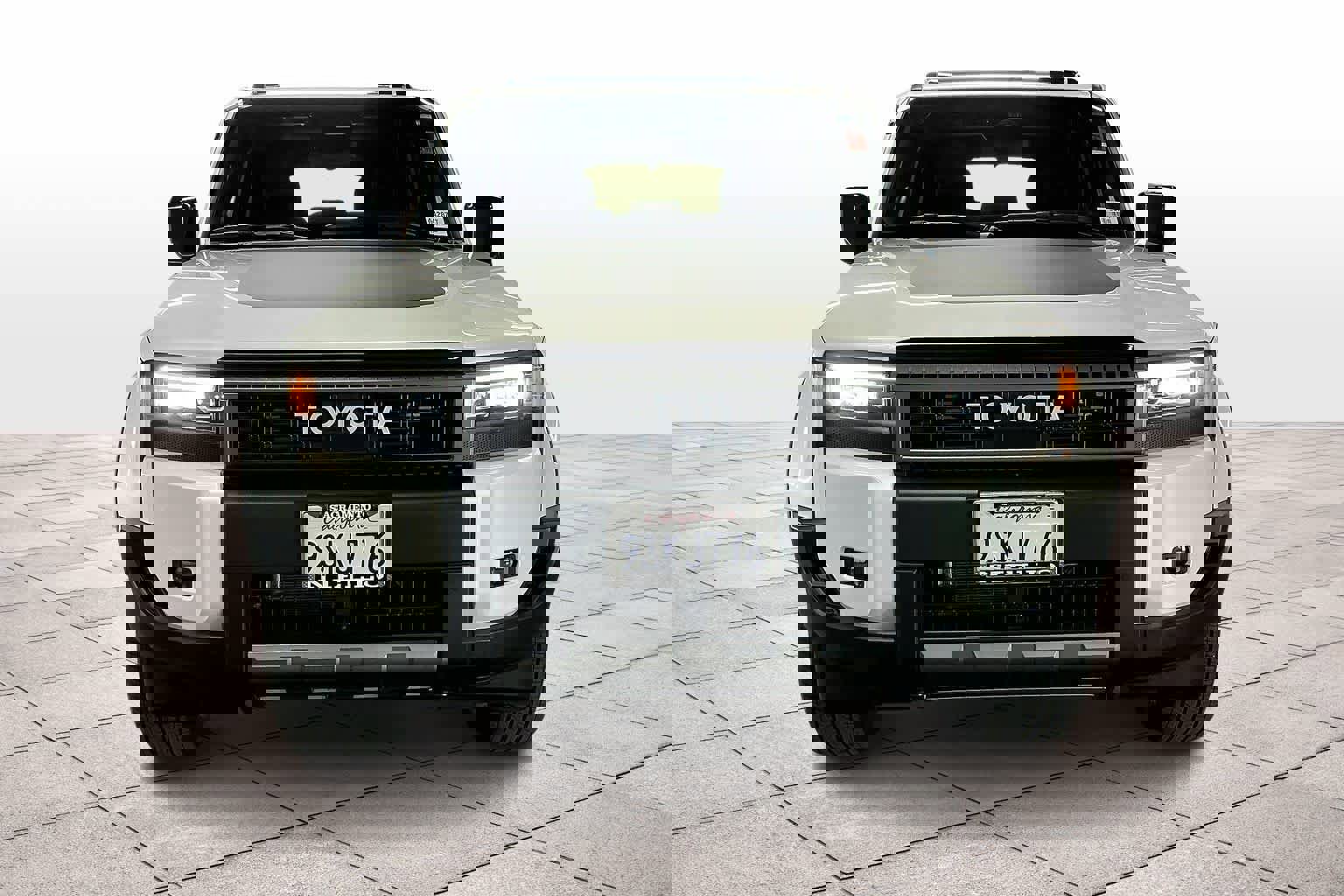 Used 2025 Toyota Land Cruiser image 3