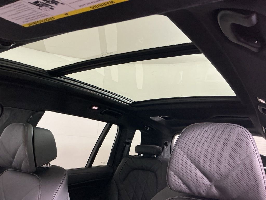 New 2026 BMW X7 xDrive40i w/ M Sport Package AWD/4WD image 23