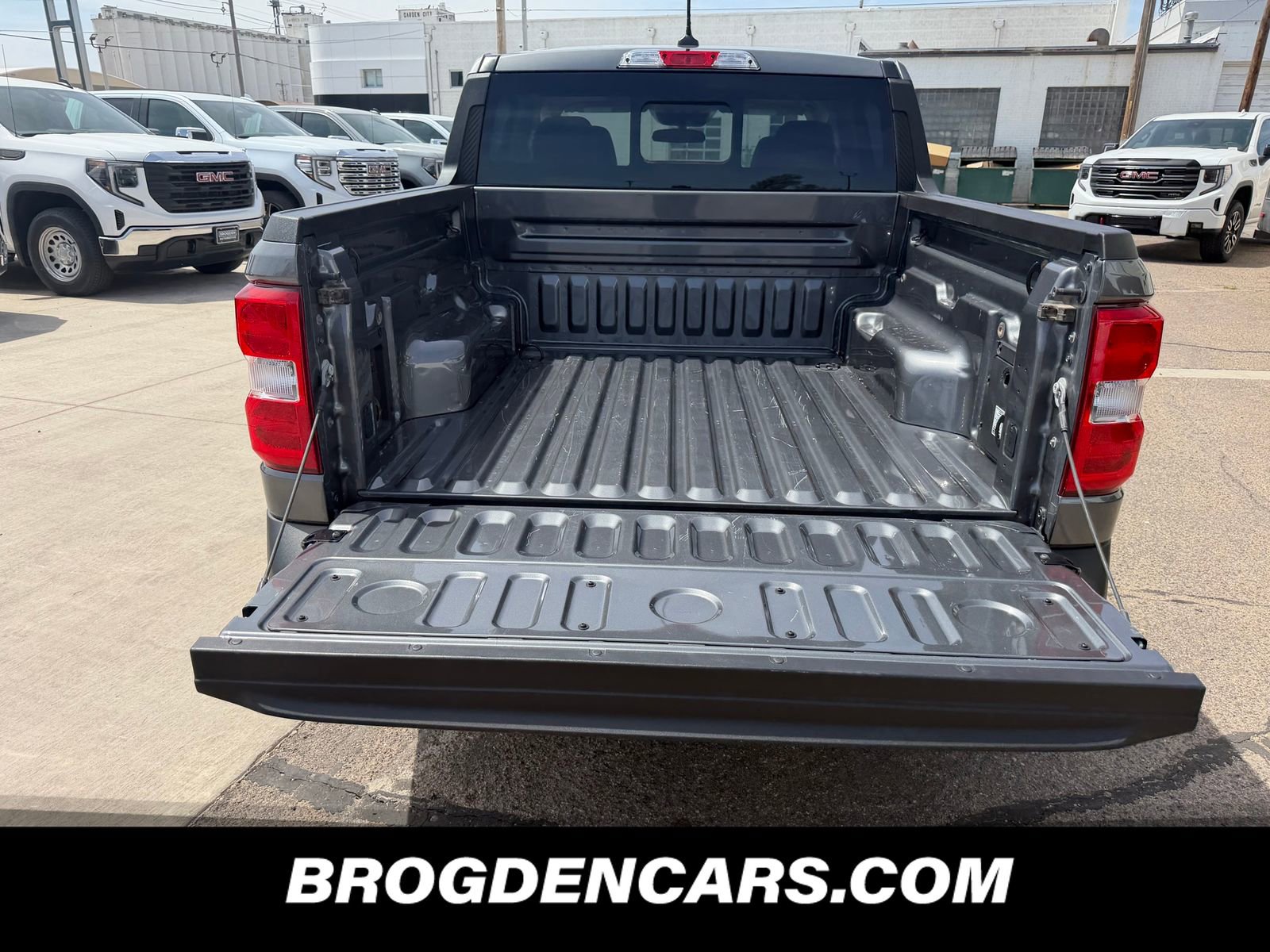 Used 2023 Ford Maverick Lariat w/ Lariat Luxury Package AWD/4WD image 9