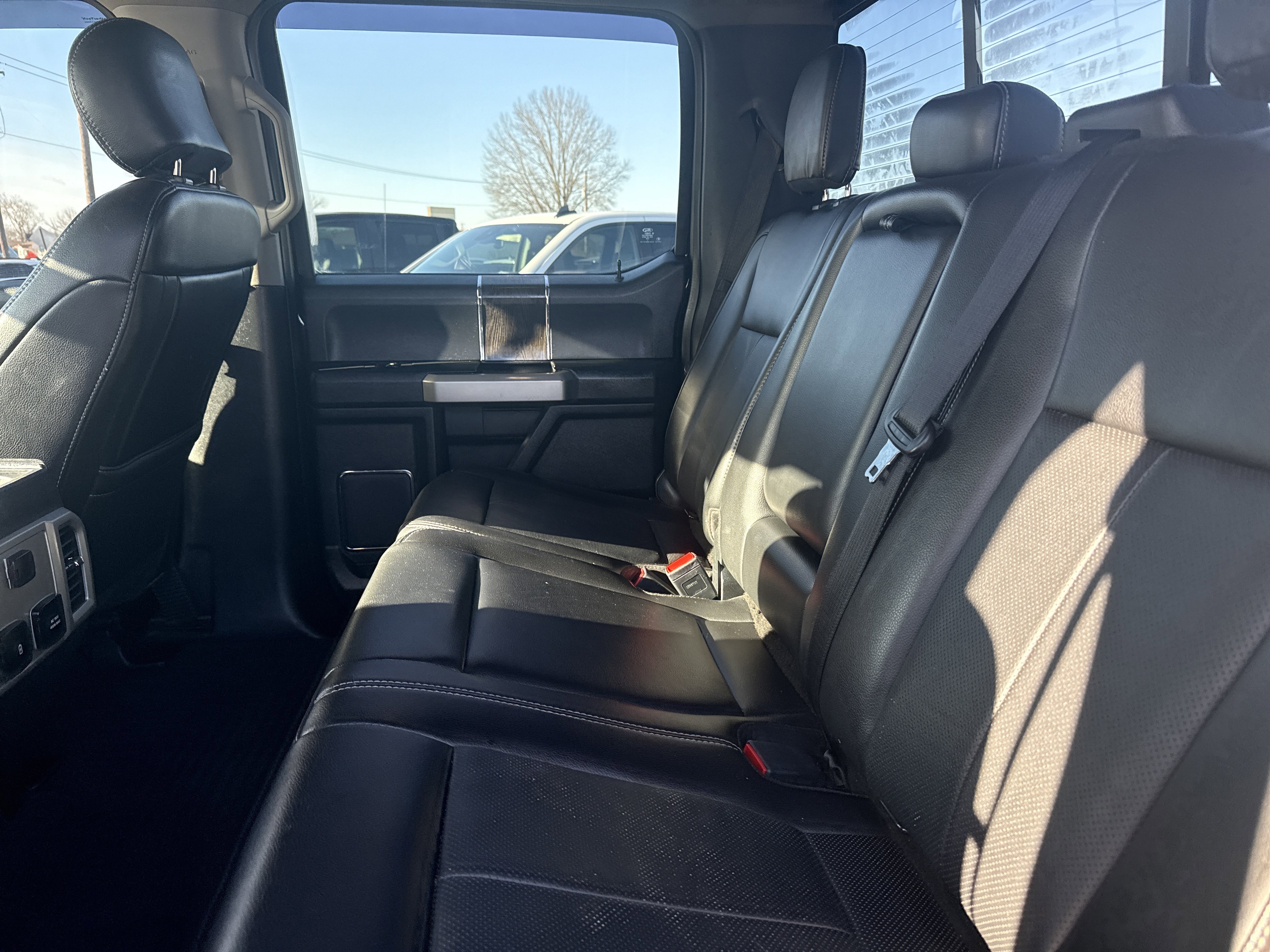 Used 2021 Ford F350 Lariat w/ Chrome Package image 12