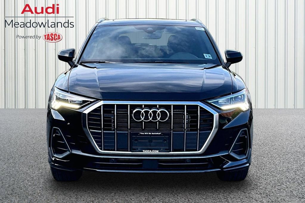 Used 2025 Audi Q3 2.0T Premium w/ Convenience Package AWD/4WD image 2
