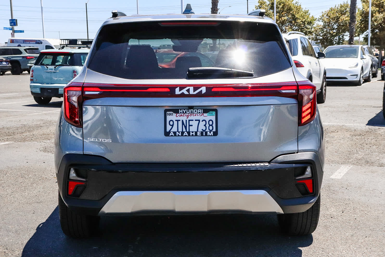 Used 2025 Kia Seltos EX FWD image 8