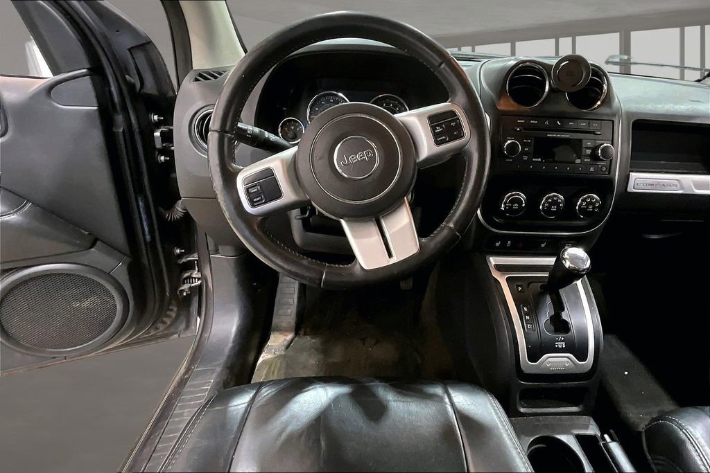 Used 2016 Jeep Compass High Altitude FWD image 5