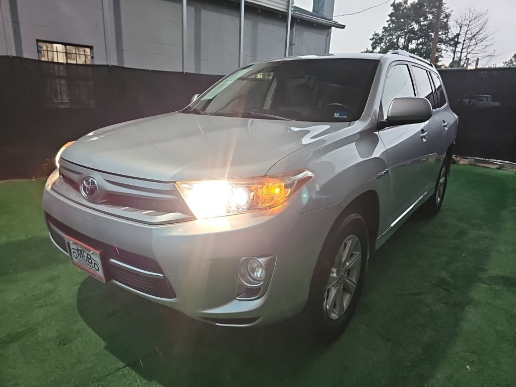 Used 2013 Toyota Highlander 4WD Hybrid
