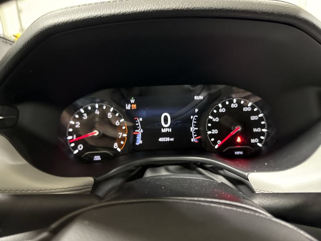 Used 2024 Jeep Compass Limited w/ Sun and Sound Group AWD/4WD image 12