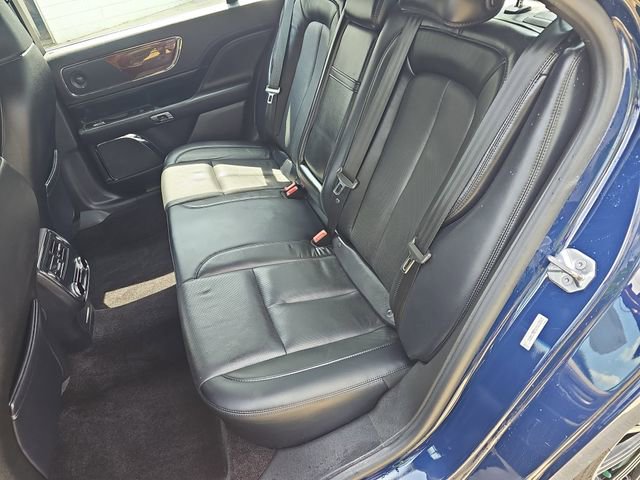 Used 2018 Lincoln Continental Reserve FWD image 14
