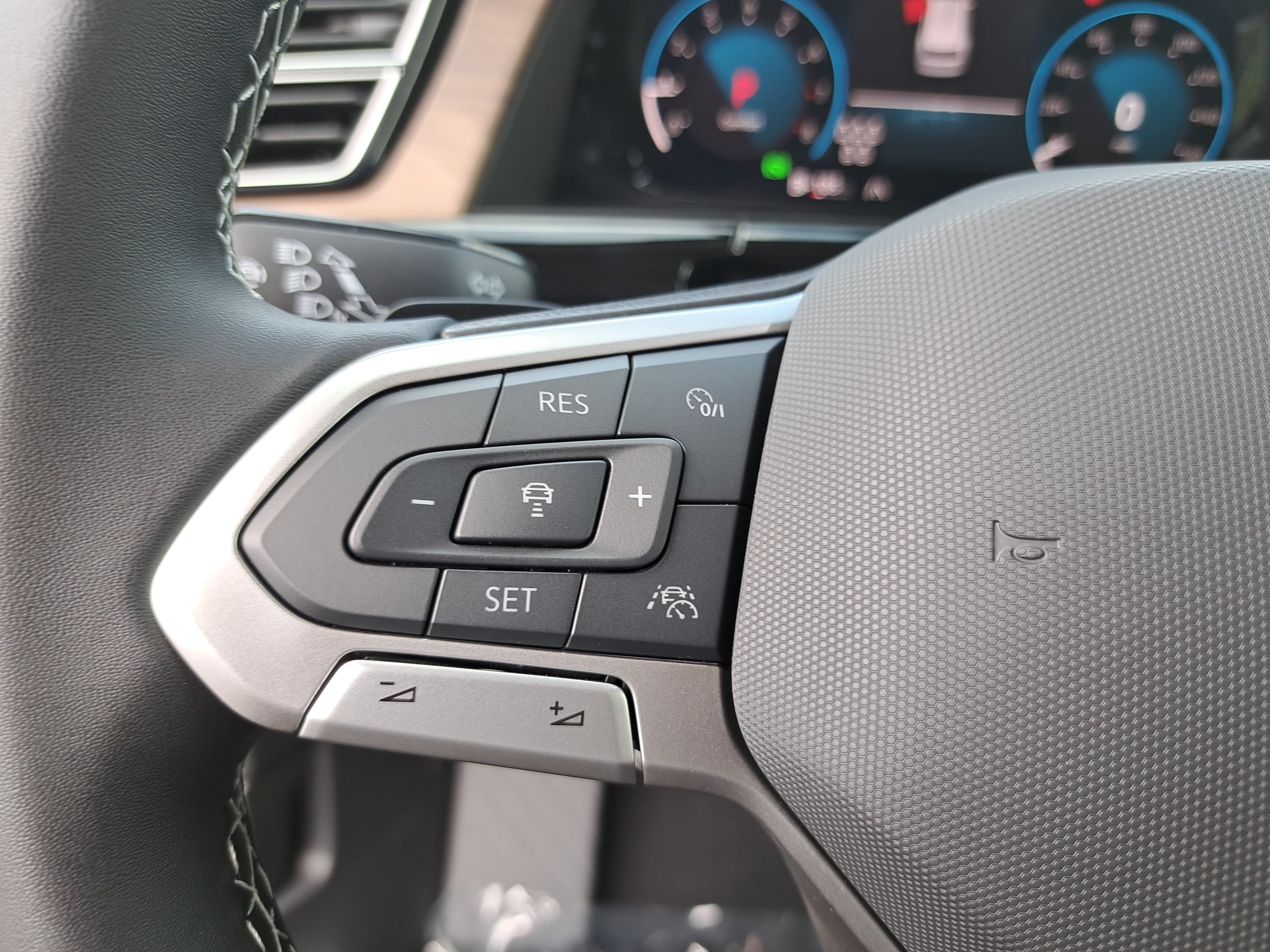 New 2026 Volkswagen Atlas SE AWD/4WD image 18