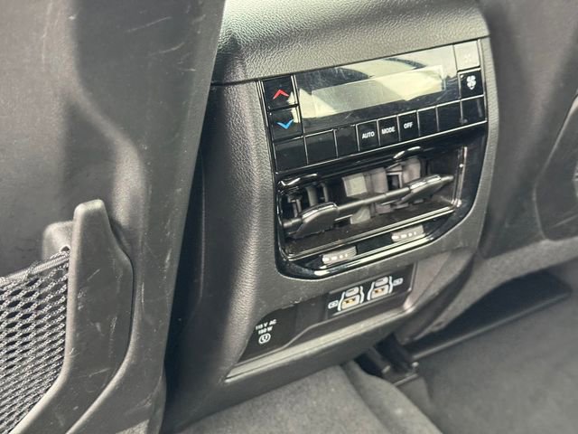 Used 2024 Jeep Grand Cherokee L Laredo image 13