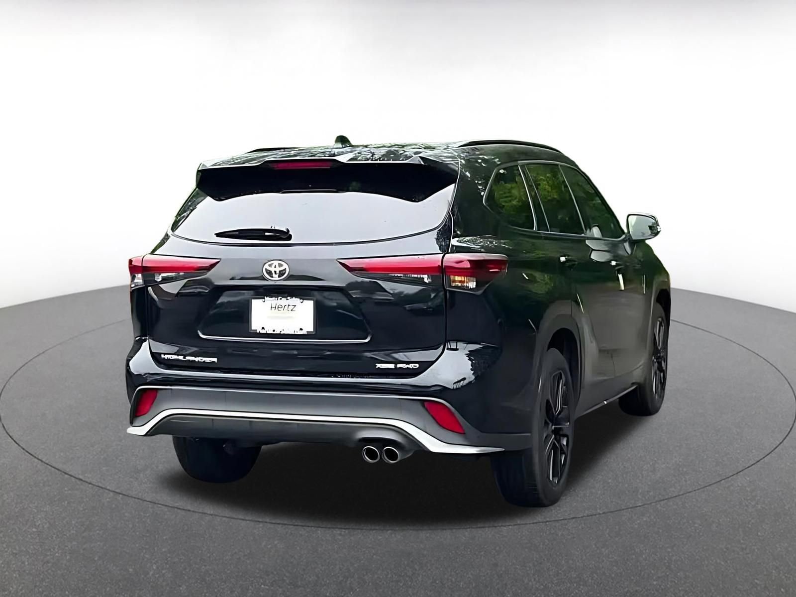 Used 2025 Toyota Highlander XSE AWD/4WD image 15