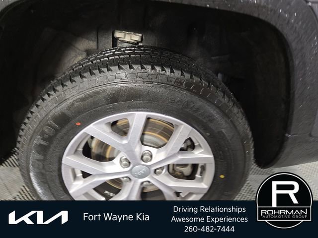 Used 2021 Jeep Grand Cherokee L Limited AWD/4WD image 11