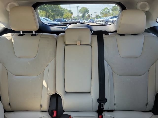 Used 2020 Ford Edge Titanium w/ Equipment Group 301A FWD image 13