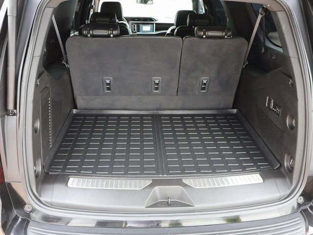Used 2022 GMC Yukon XL Denali AWD/4WD image 17