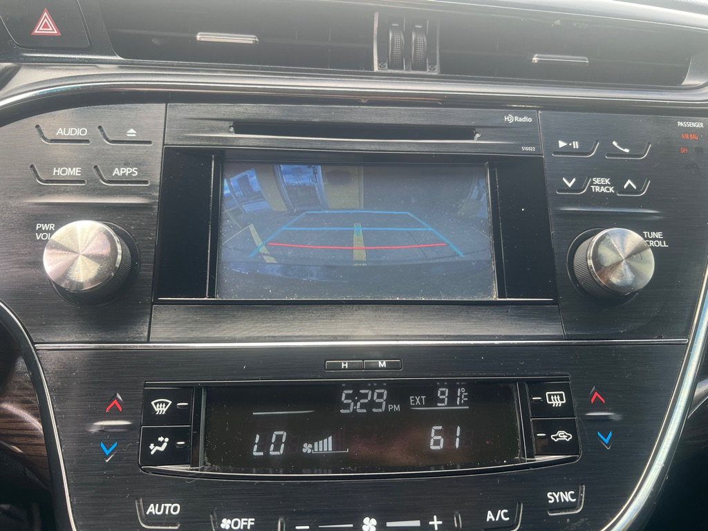 Used 2015 Toyota Avalon XLE FWD image 20