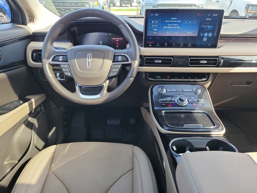 Certified 2022 Lincoln Nautilus Reserve image 12