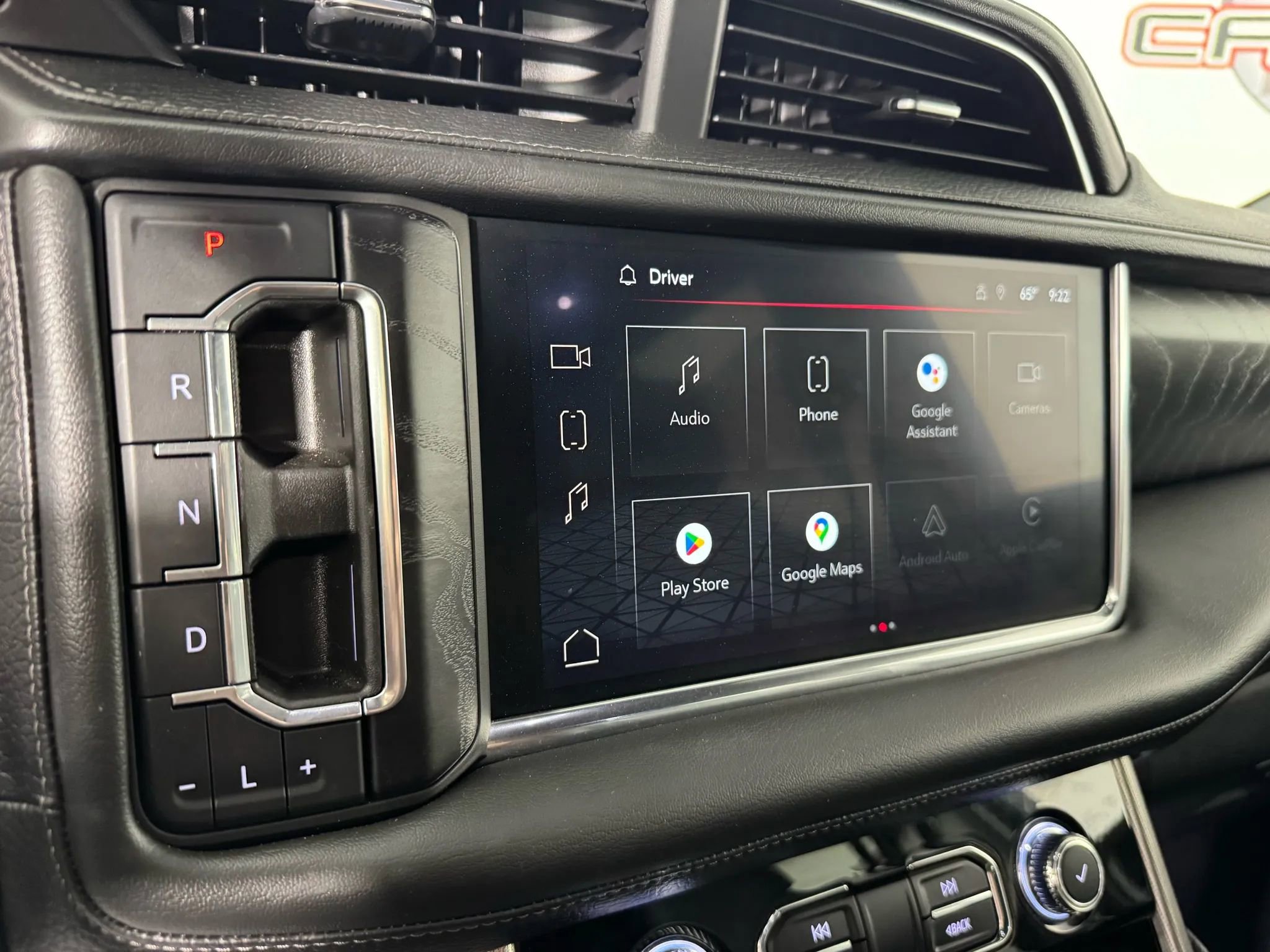 Used 2022 GMC Yukon Denali w/ Advanced Technology Package image 26