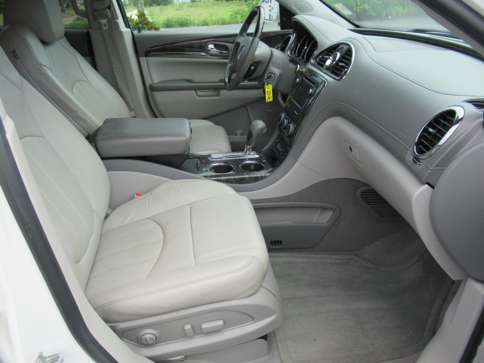 Used 2013 Buick Enclave Leather FWD image 10