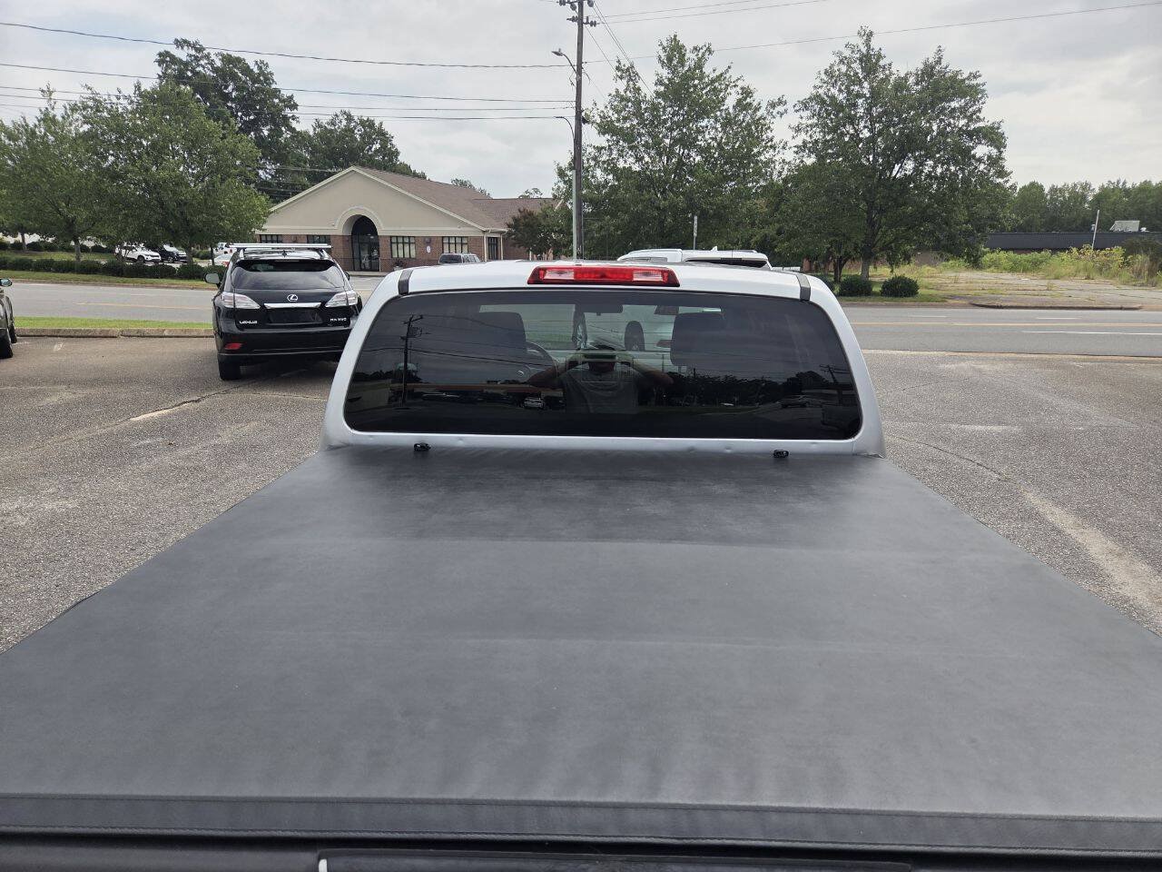 Used 2012 Nissan Frontier S AWD/4WD image 5