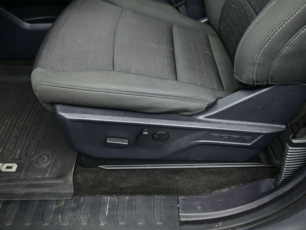 Used 2022 Ford F150 XLT w/ Equipment Group 302A High image 16