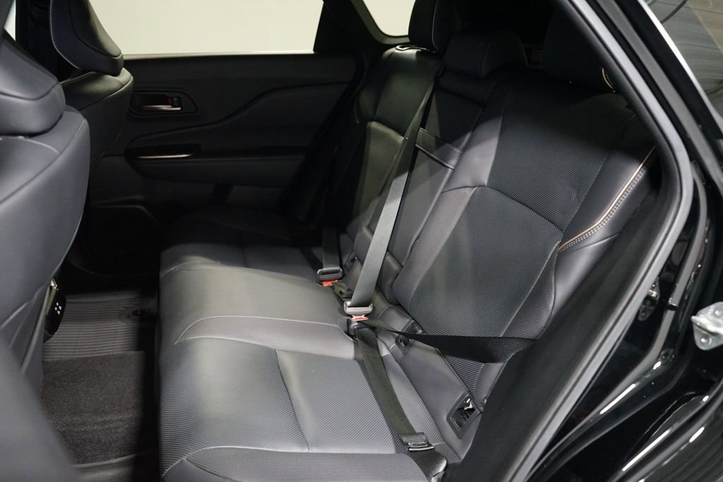 Certified 2025 Toyota Crown Signia image 29