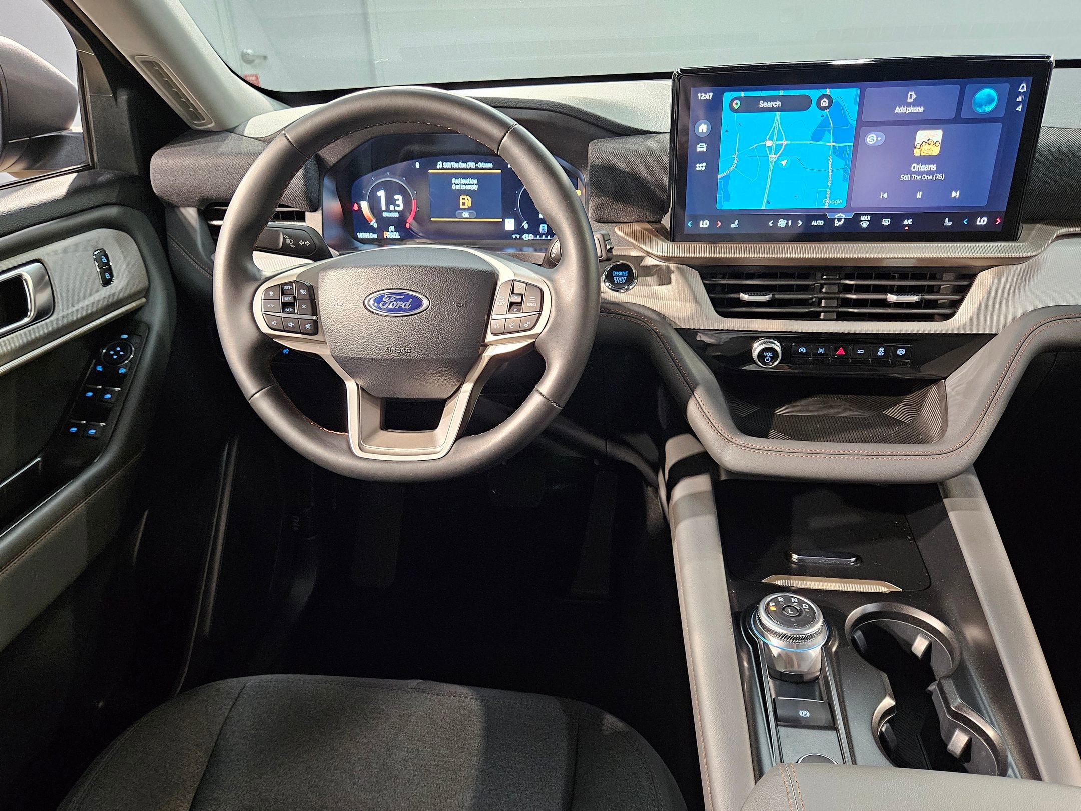 Used 2025 Ford Explorer Active RWD image 9