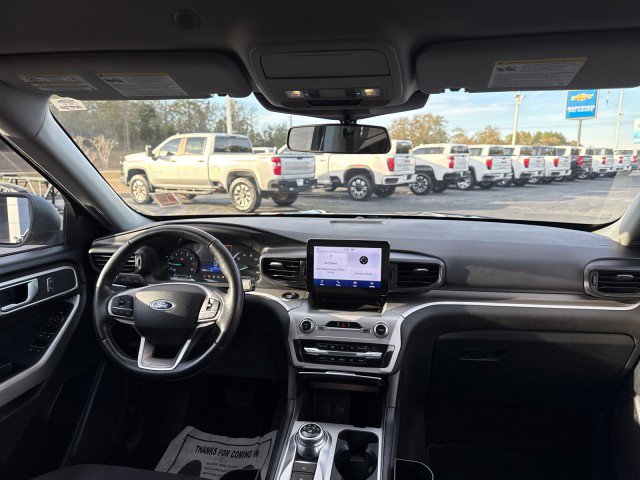 Used 2020 Ford Explorer XLT w/ Class III Trailer Tow Package image 17