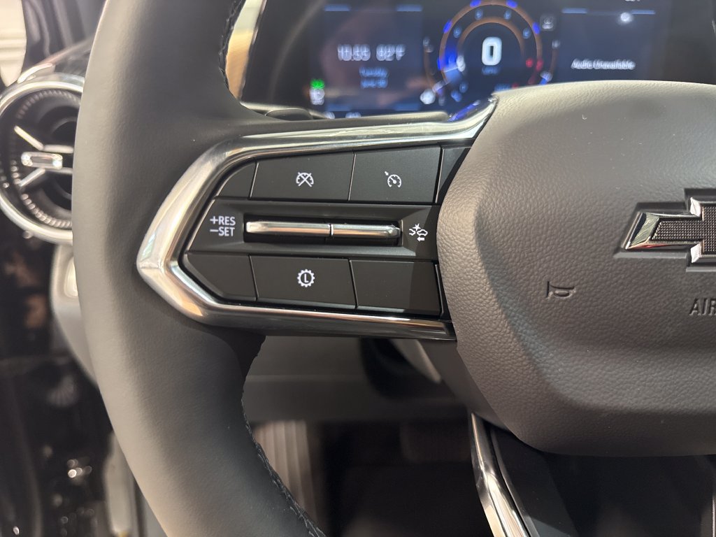 New 2026 Chevrolet Equinox ACTIV w/ Convenience Package III FWD image 4