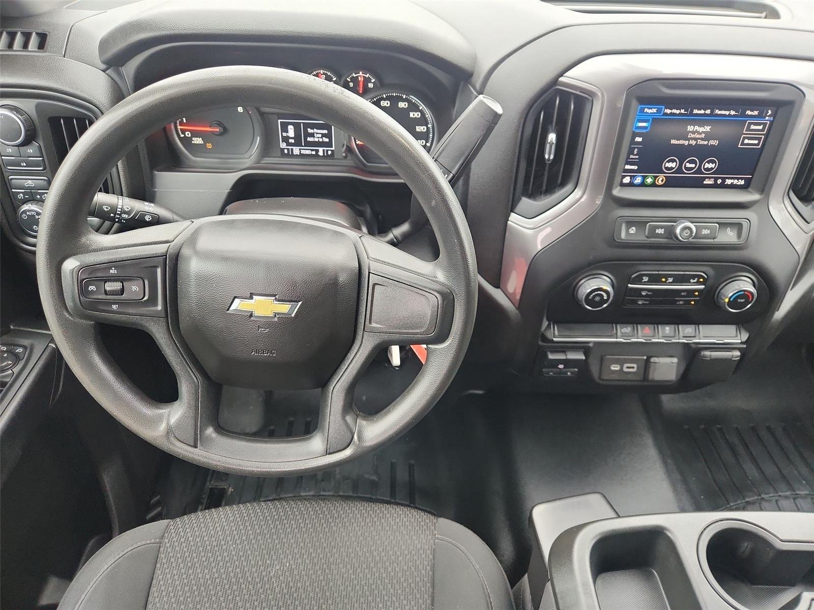 Used 2022 Chevrolet Silverado 2500 Custom w/ Custom Convenience Package AWD/4WD image 11