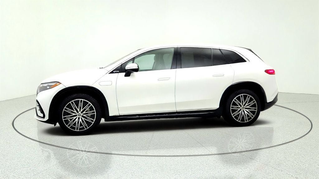 Used 2026 Mercedes-Benz EQS 400 4MATIC SUV image 8