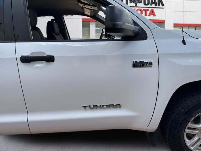 Used 2016 Toyota Tundra SR5 w/ SR5 Upgrade Package AWD/4WD image 15