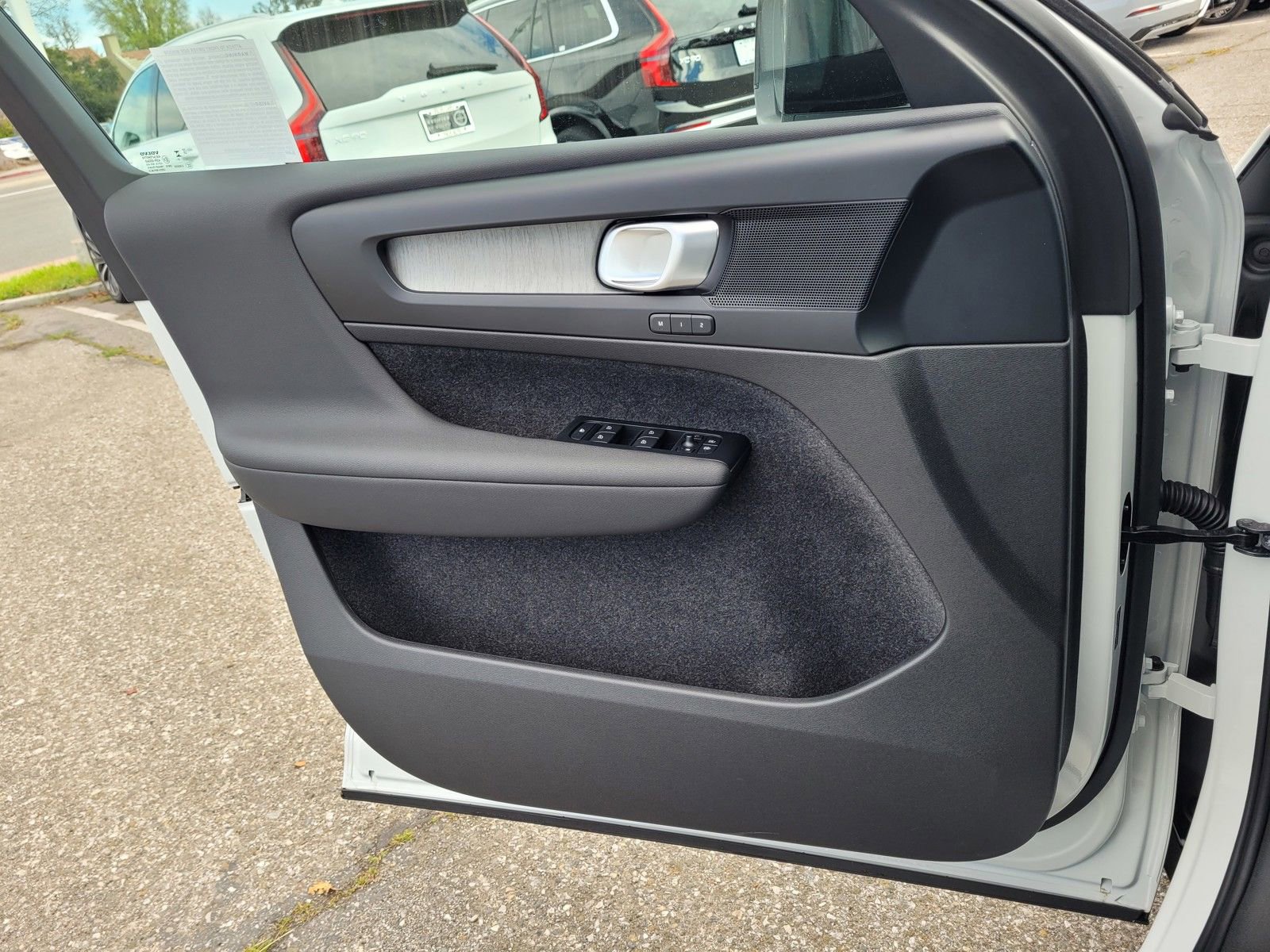 New 2026 Volvo XC40 B4 Core w/ Climate Package image 14