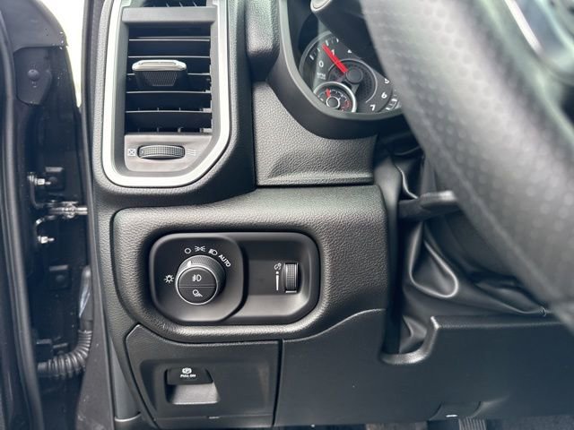 New 2026 RAM 1500 Express image 26