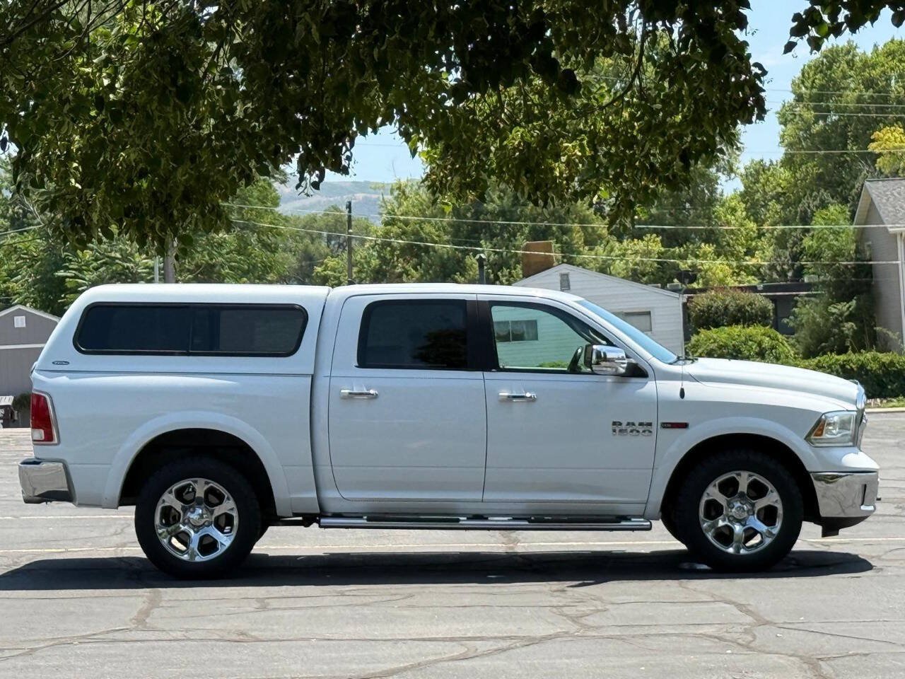Used 2016 RAM 1500 Laramie w/ Convenience Group AWD/4WD image 6