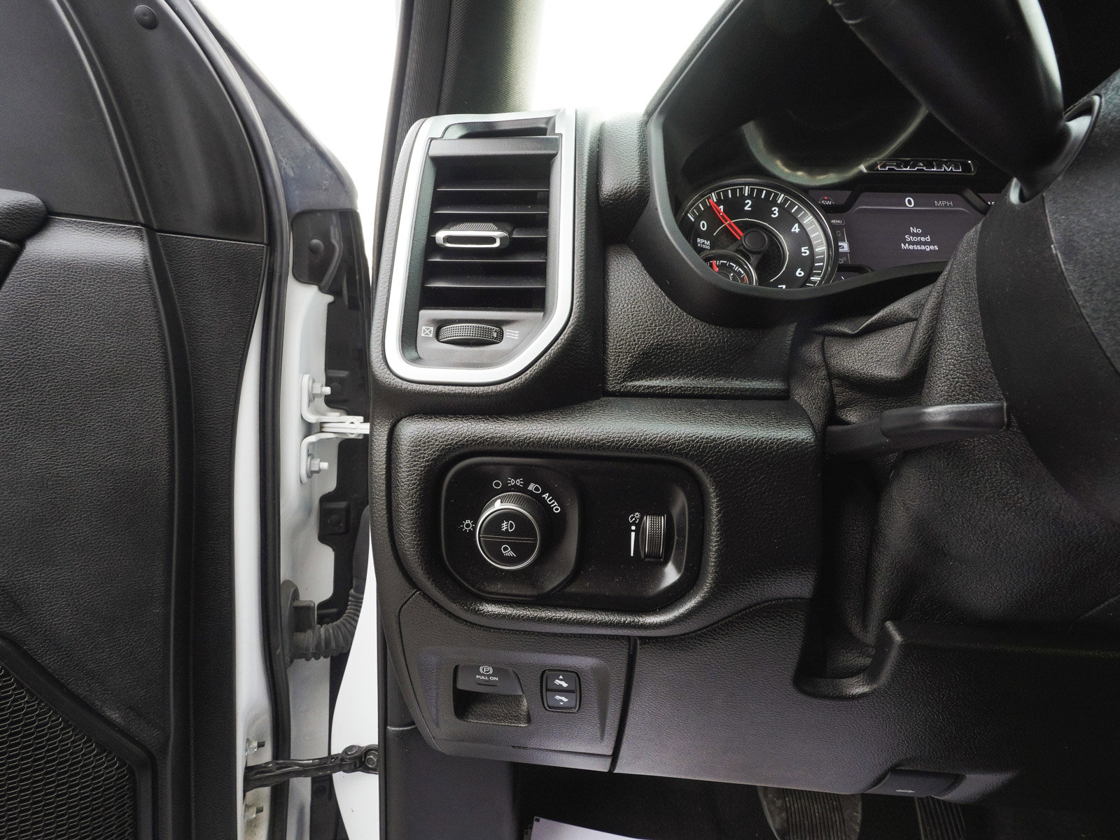 Used 2021 RAM 1500 Big Horn image 16