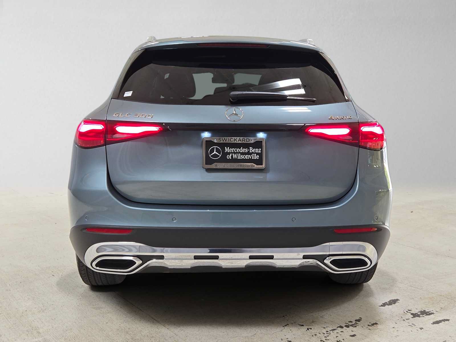 Used 2026 Mercedes-Benz GLC 300 4MATIC image 4