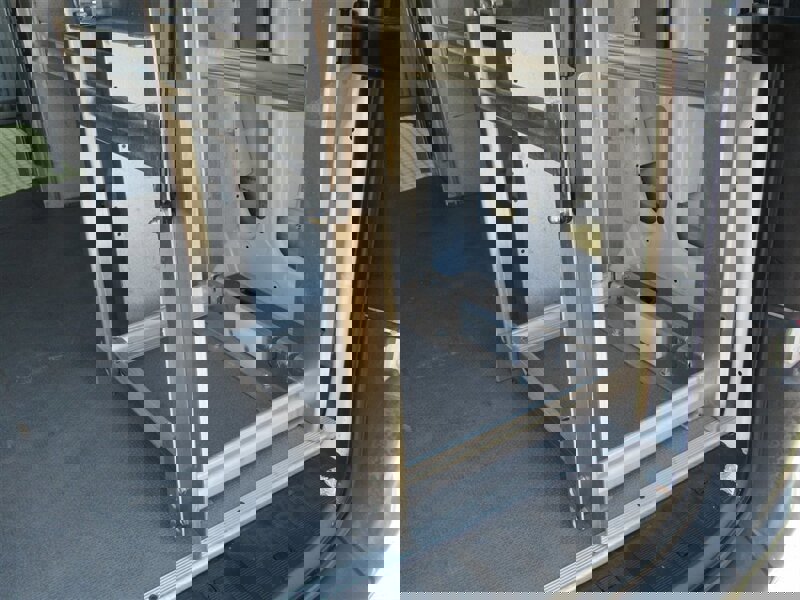 Used 2012 Mercedes-Benz Sprinter 2500 image 12