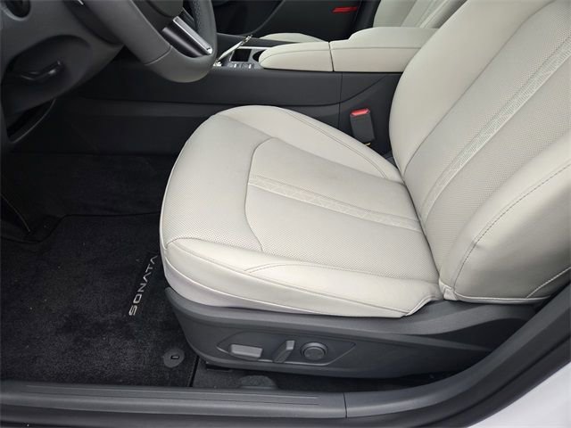 New 2026 Hyundai Sonata Limited image 28