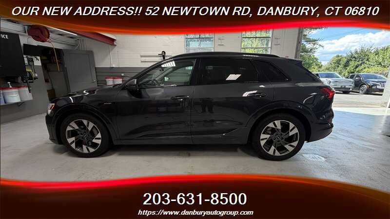 Used 2021 Audi e-tron Premium w/ Convenience Plus Package AWD/4WD image 2