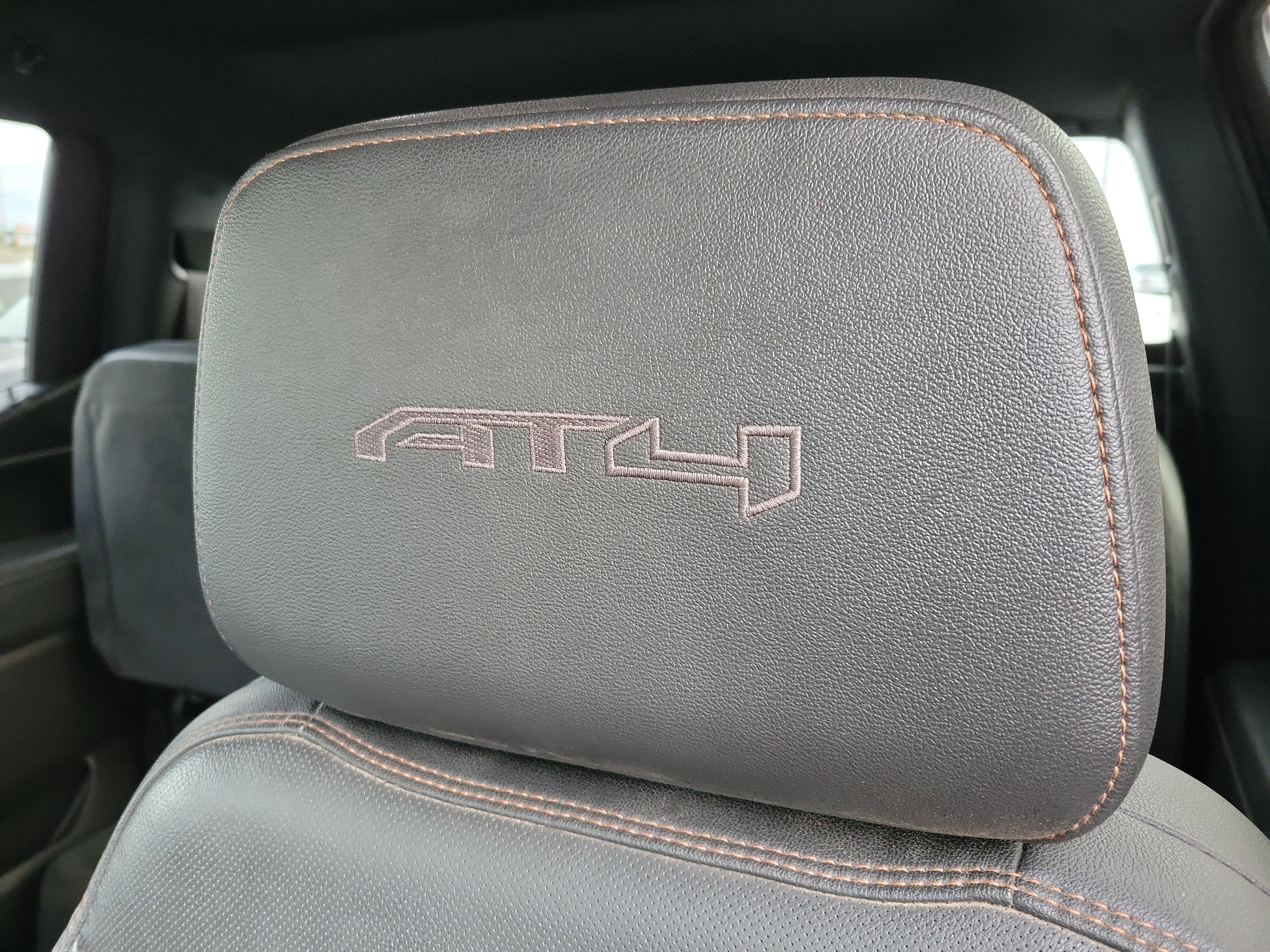 Used 2021 GMC Sierra 1500 AT4 w/ AT4 Premium Package image 7