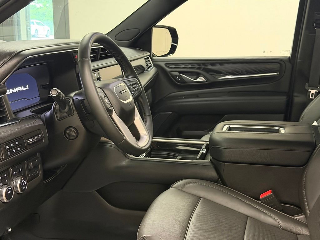 Certified 2023 GMC Yukon XL Denali w/ Max Trailering Package AWD/4WD image 27